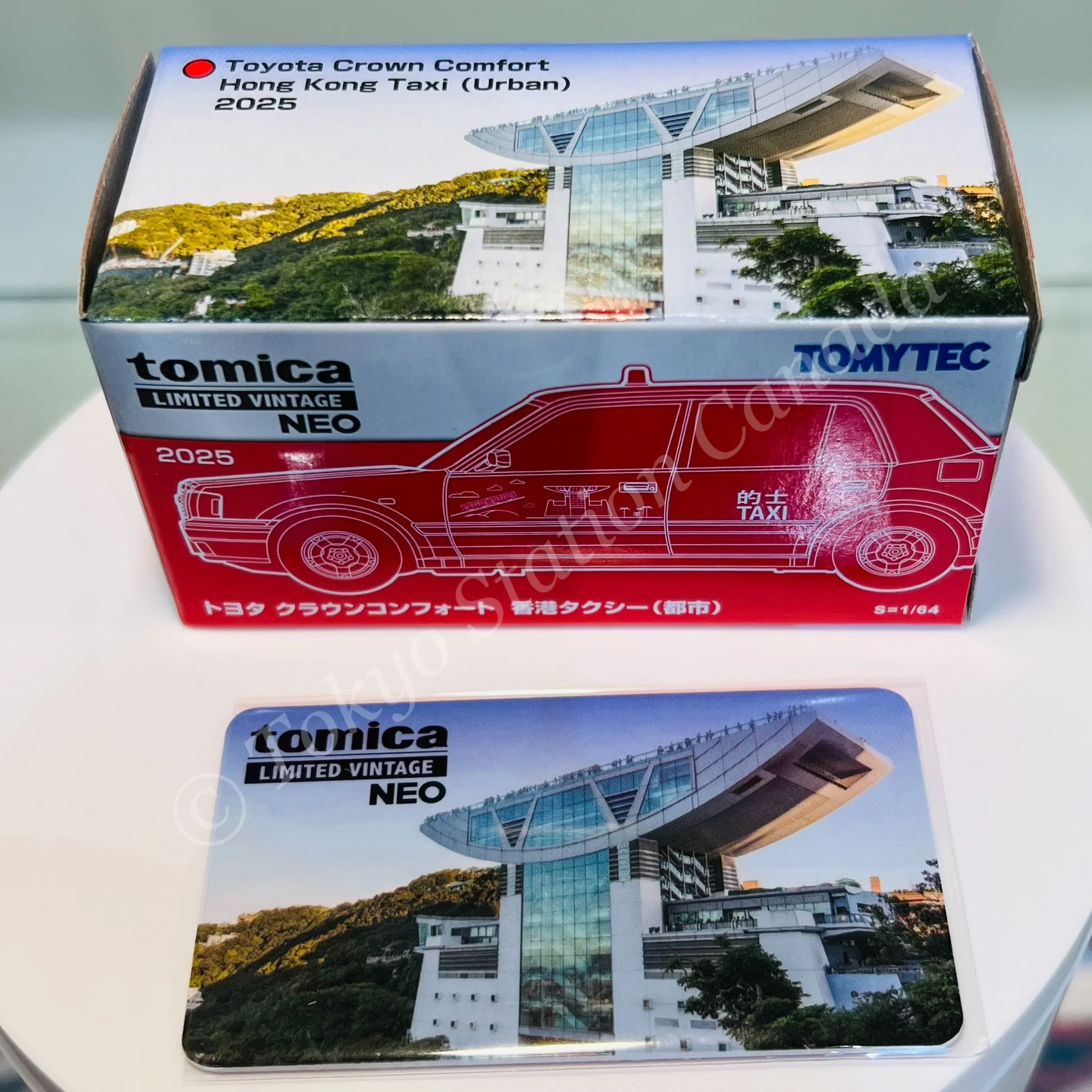 Tomytec Tomica Limited Vintage Neo 1/64 TOYOTA CROWN COMFORT Hong Kong TAXI 2025 Urban (Hong Kong Exclusive) - Image 2