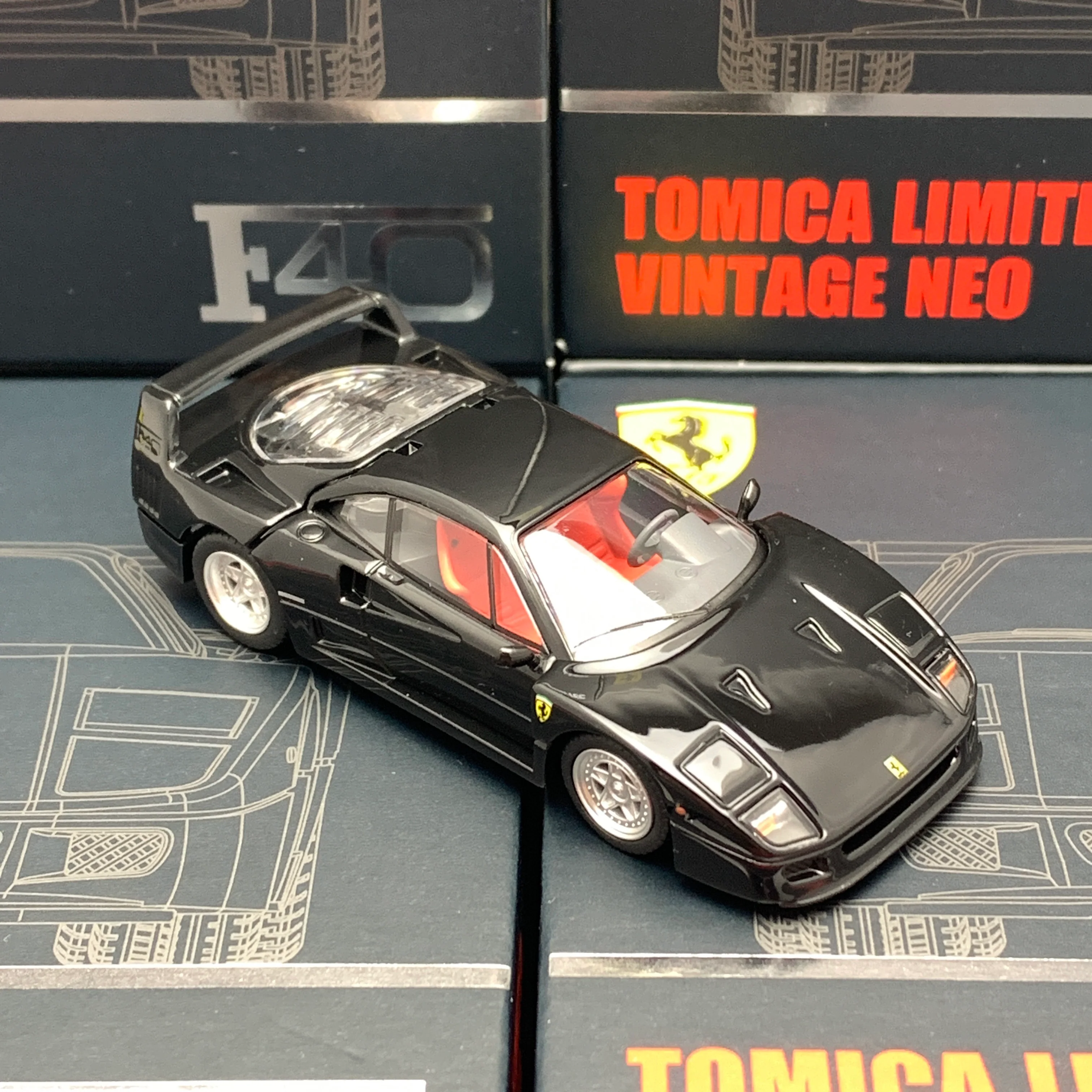 Tomytec Tomica Limited Vintage Neo FERRARI F40 (BLACK) 1/64 - Image 5