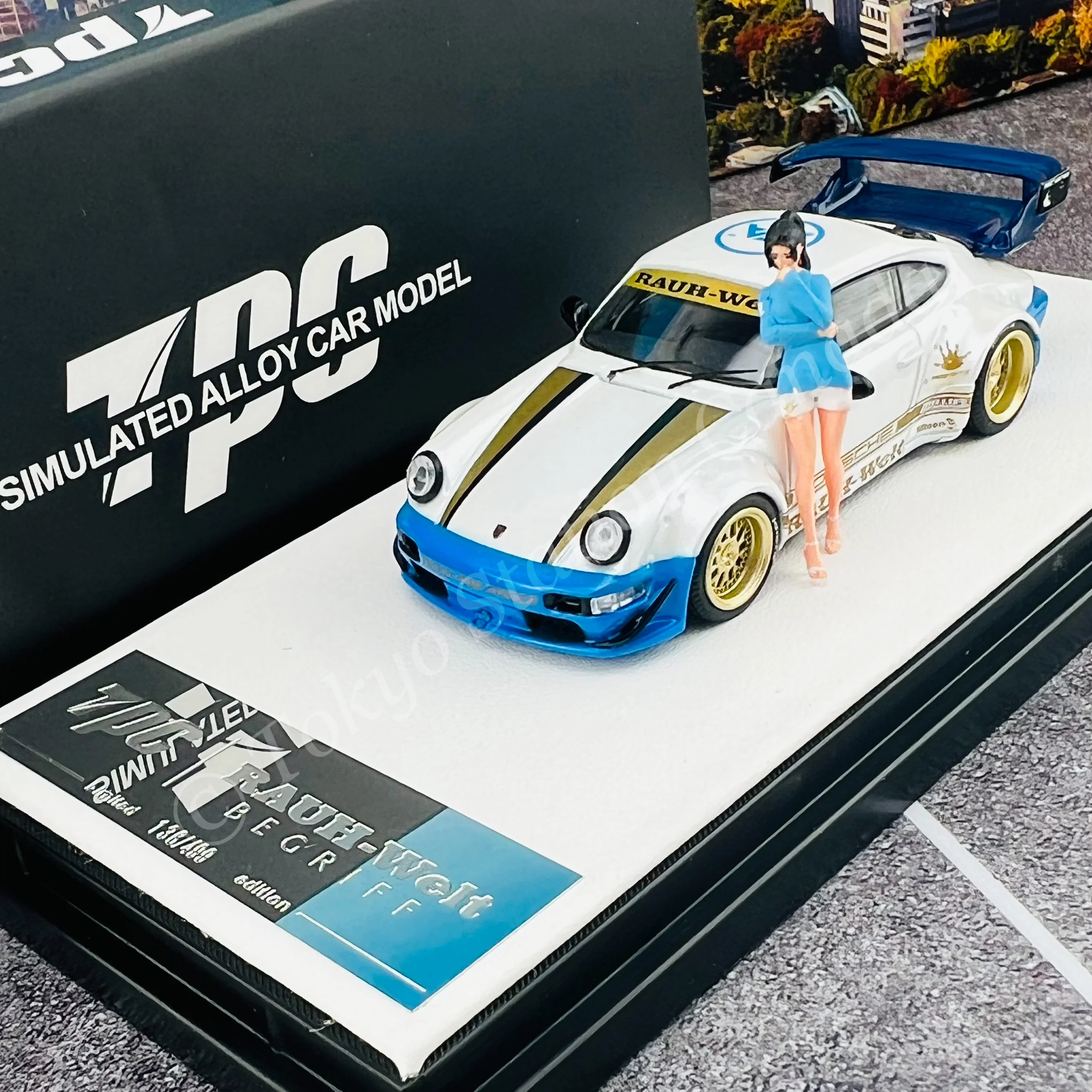 TPC 1/64 RWB 964 Pearl White with Figurine TPC644801-1 - Image 3
