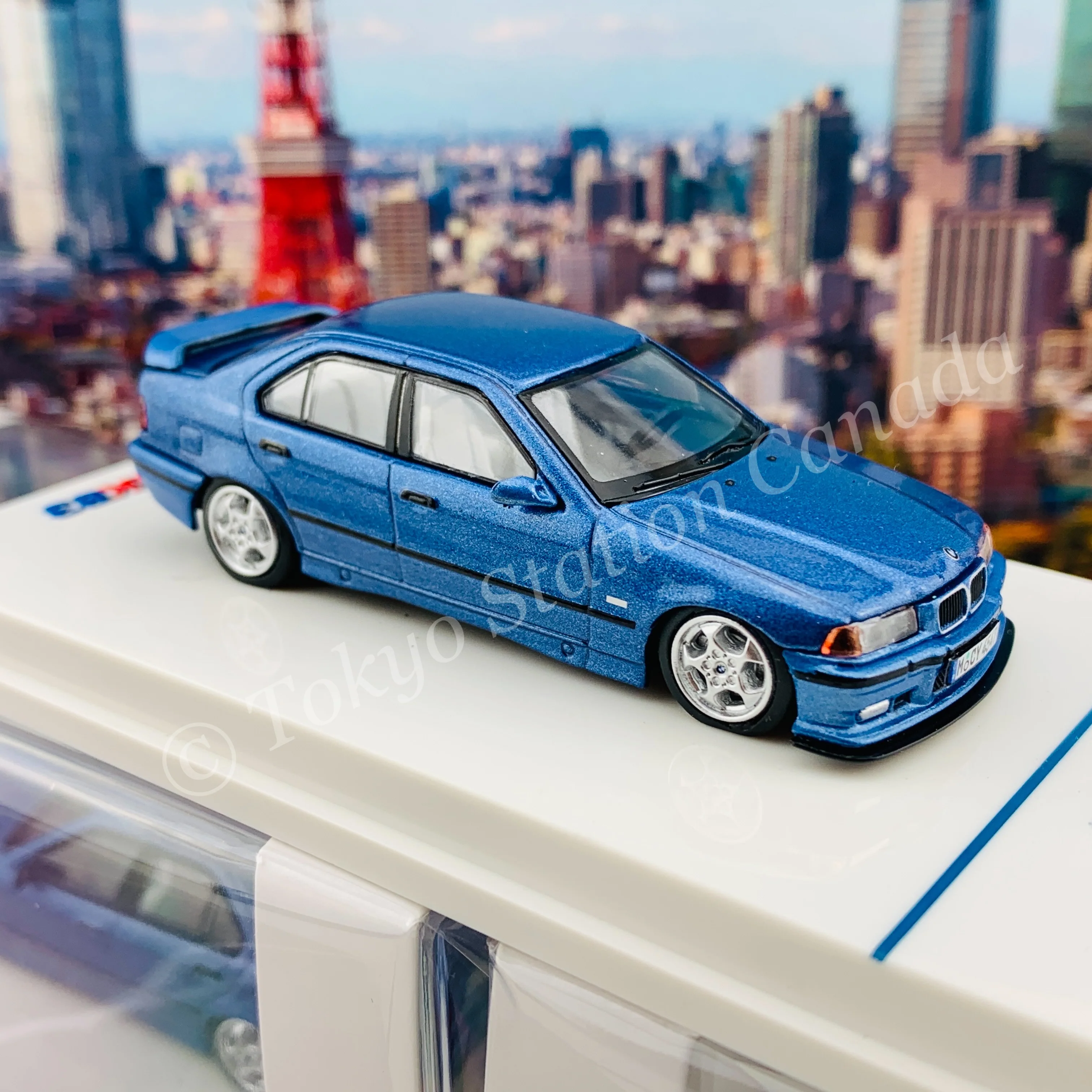 WERK83 1/64 BMW M3 Sedan Blue Metallic WK83-034a - Image 4