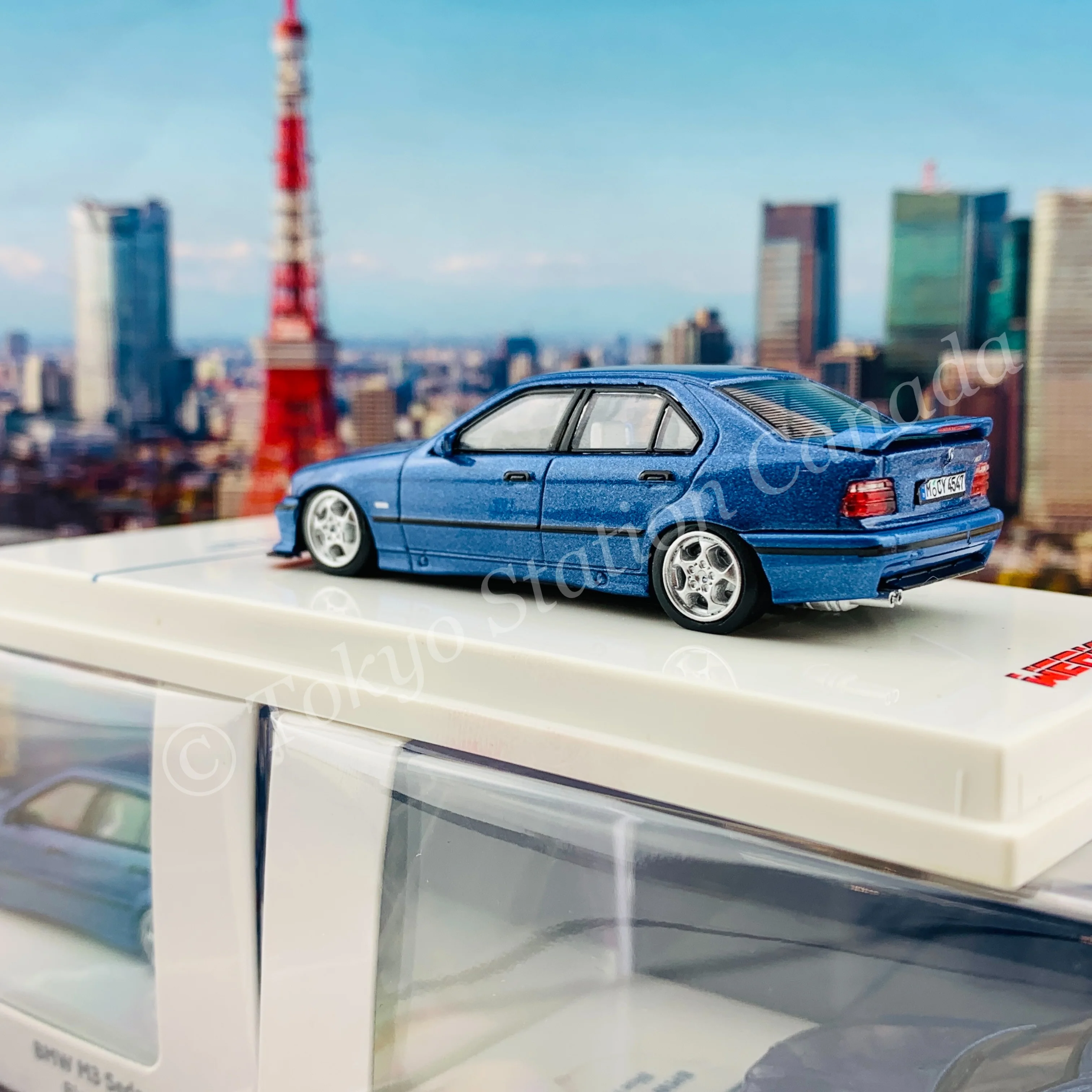 WERK83 1/64 BMW M3 Sedan Blue Metallic WK83-034a - Image 5