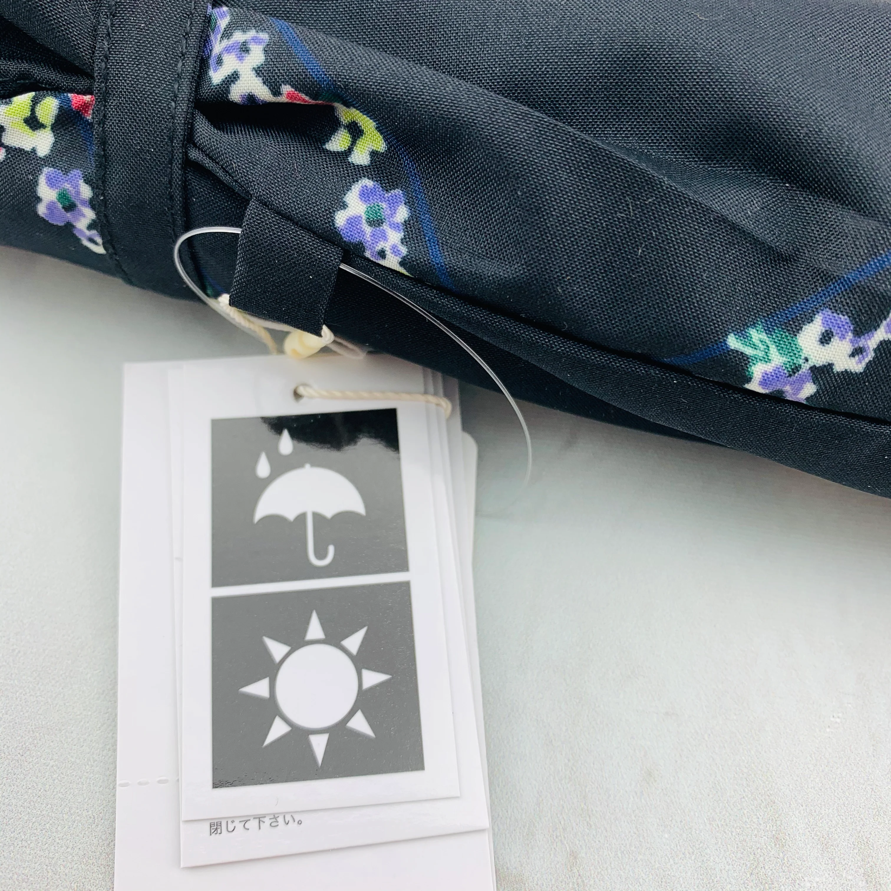Wpc. Folding Umbrella with storage bag 1726-019 BK - Image 4
